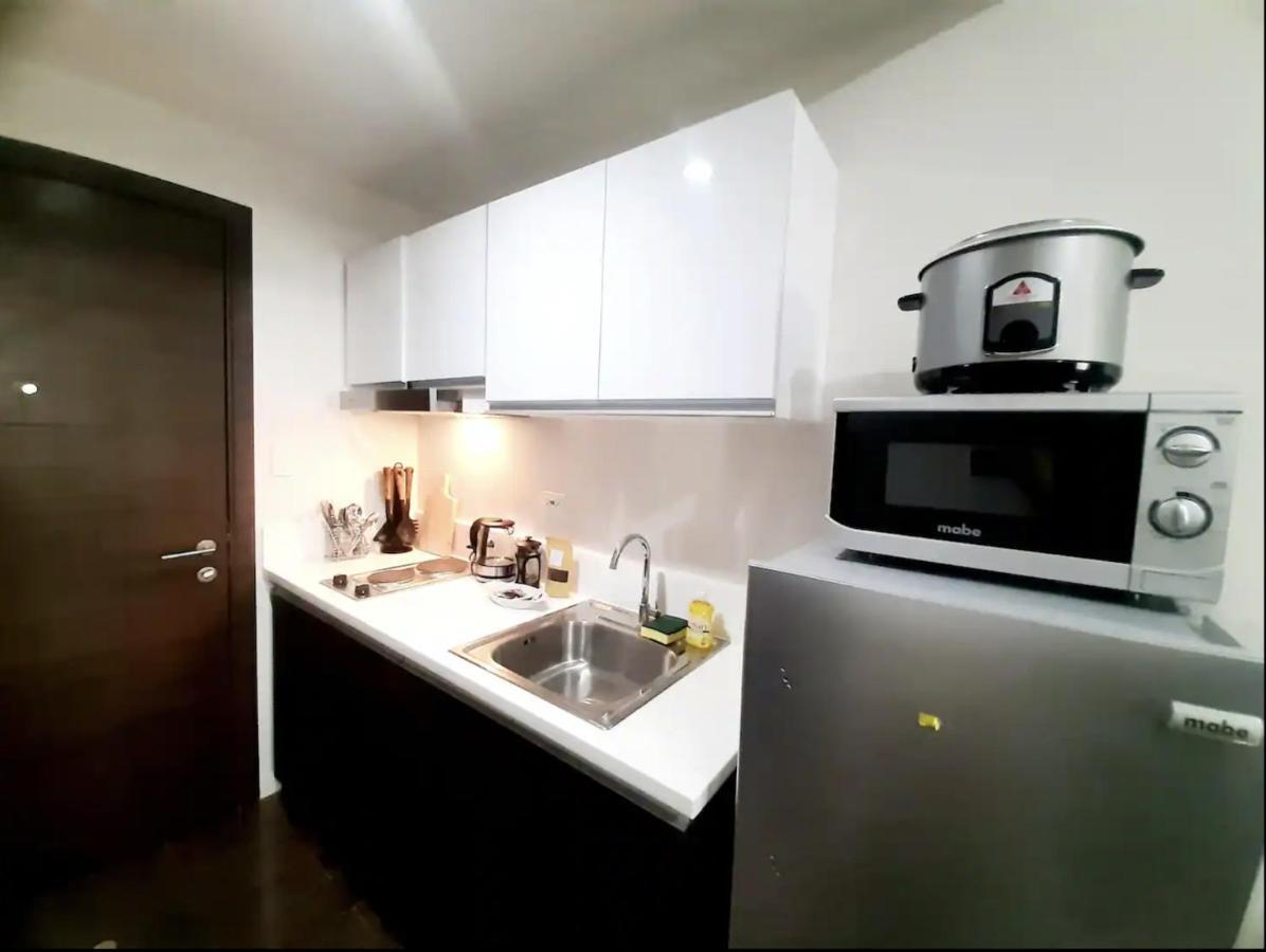 Air Residence Makati マニラ市 エクステリア 写真